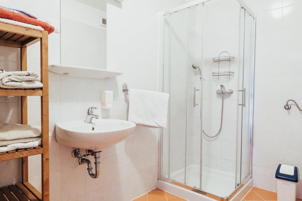 Bed & Breakfast Layer Residences Kranj